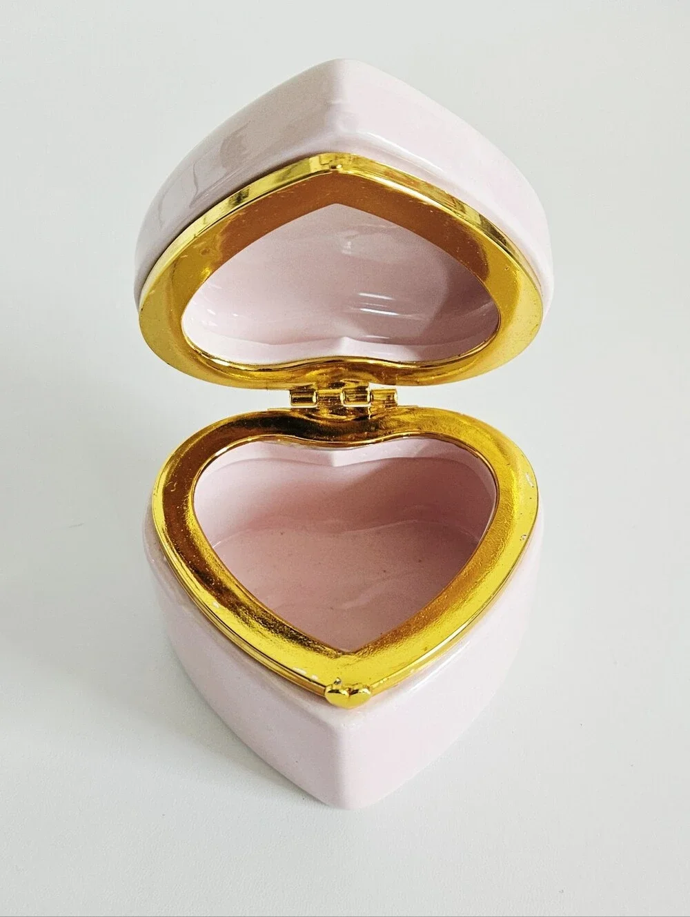 N/A delicate pink